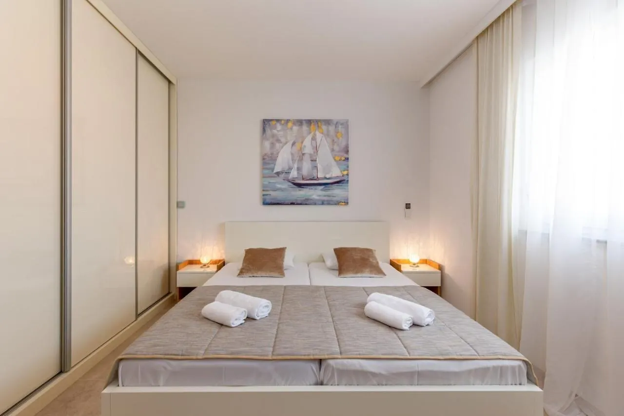 באסקה Tarari Luxury Apartment