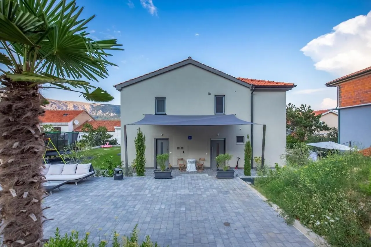 באסקה Tarari Luxury Apartment